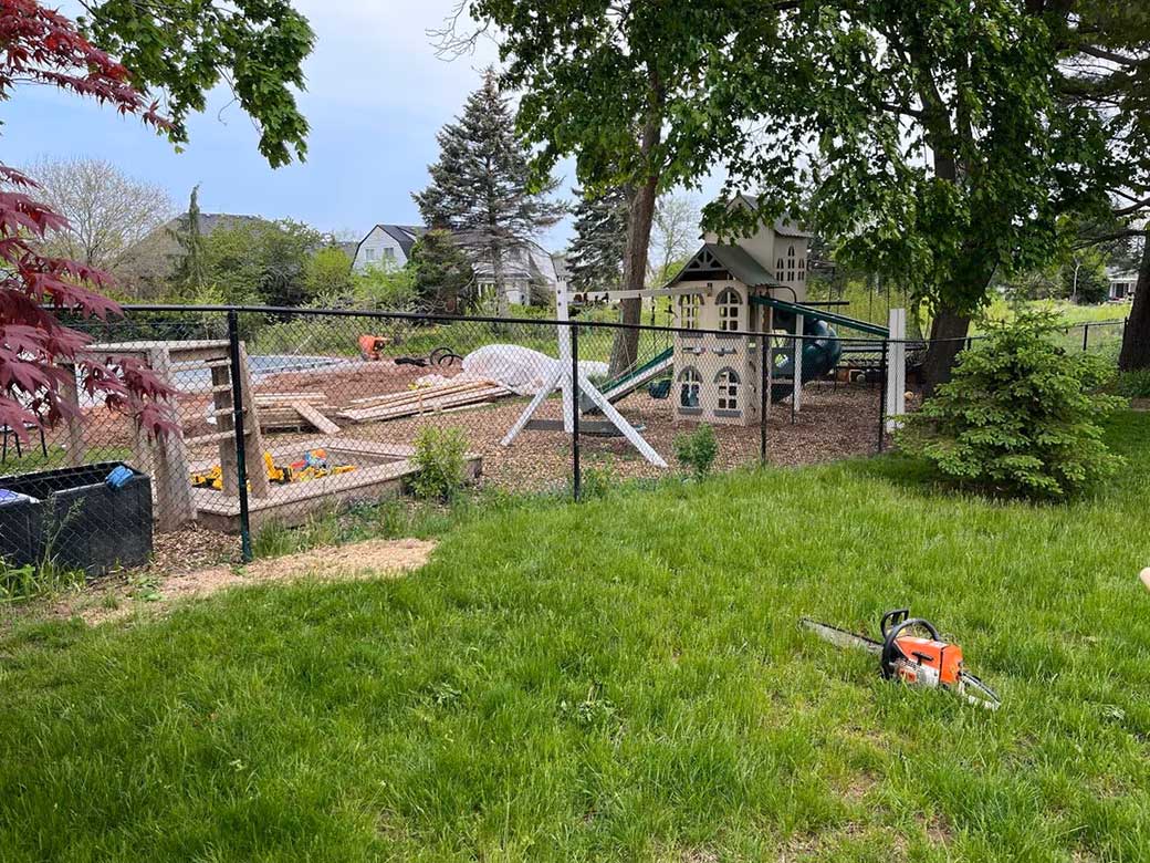 Tree Planting in Beamsville, ON